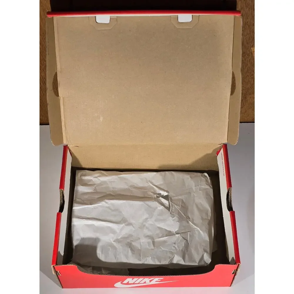 SHOEBOX ONLY - Nike Air Max 90 LTR GS White Metallic Silver Size 4Y CD6864-100